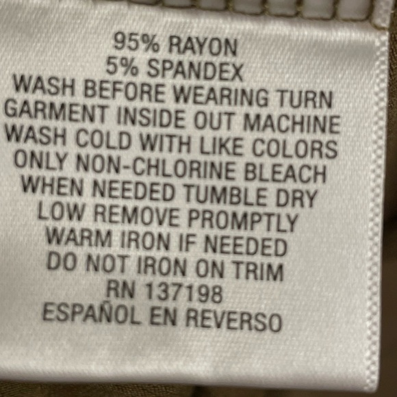 Palette- Dark green top with bling accent, size large - Picture 4 of 5